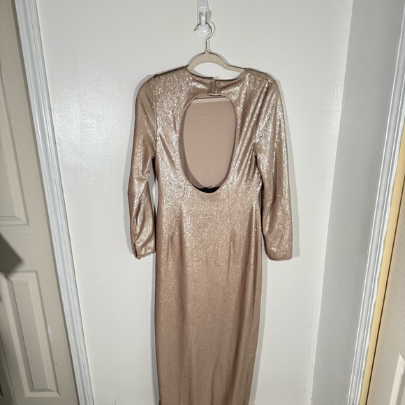 NWT Halston Heritage Buff & Gold Long Sleeve Sequin Maxi Gown - Picture 9 of 12